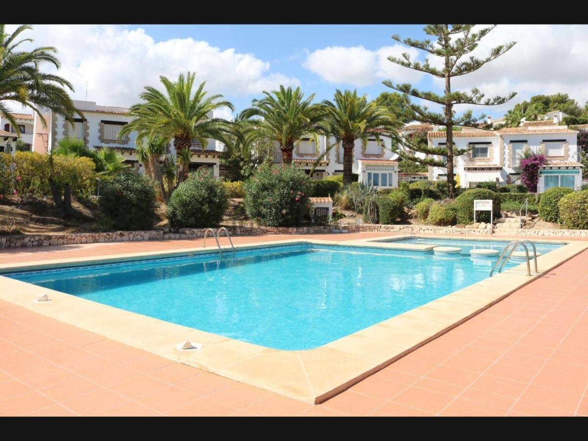 Rosalalinda - Cosy Semi-Detached Home With Sea Views And Large Terrace Moraira Kültér fotó